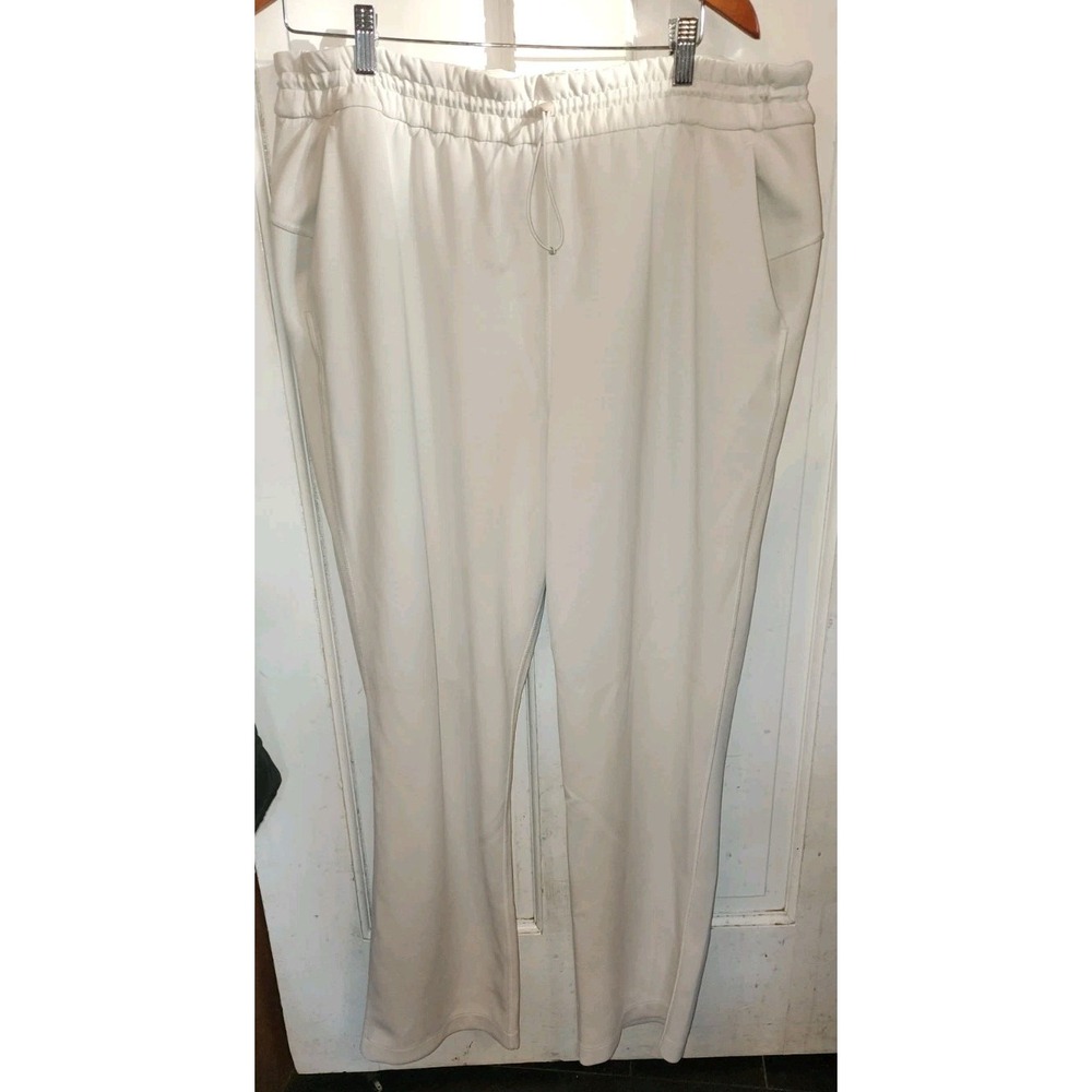 Lululemon Athletica Women's White Jogger Pants Size 18 Fleece Straight Leg